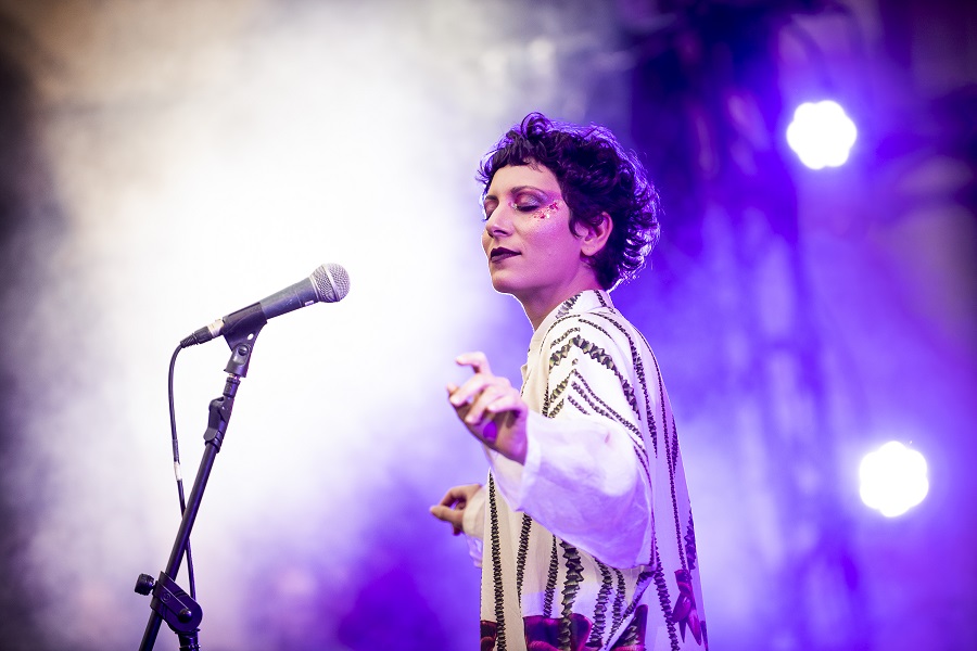 Lívia Nestrovski & Fred Ferreira (Brasil)