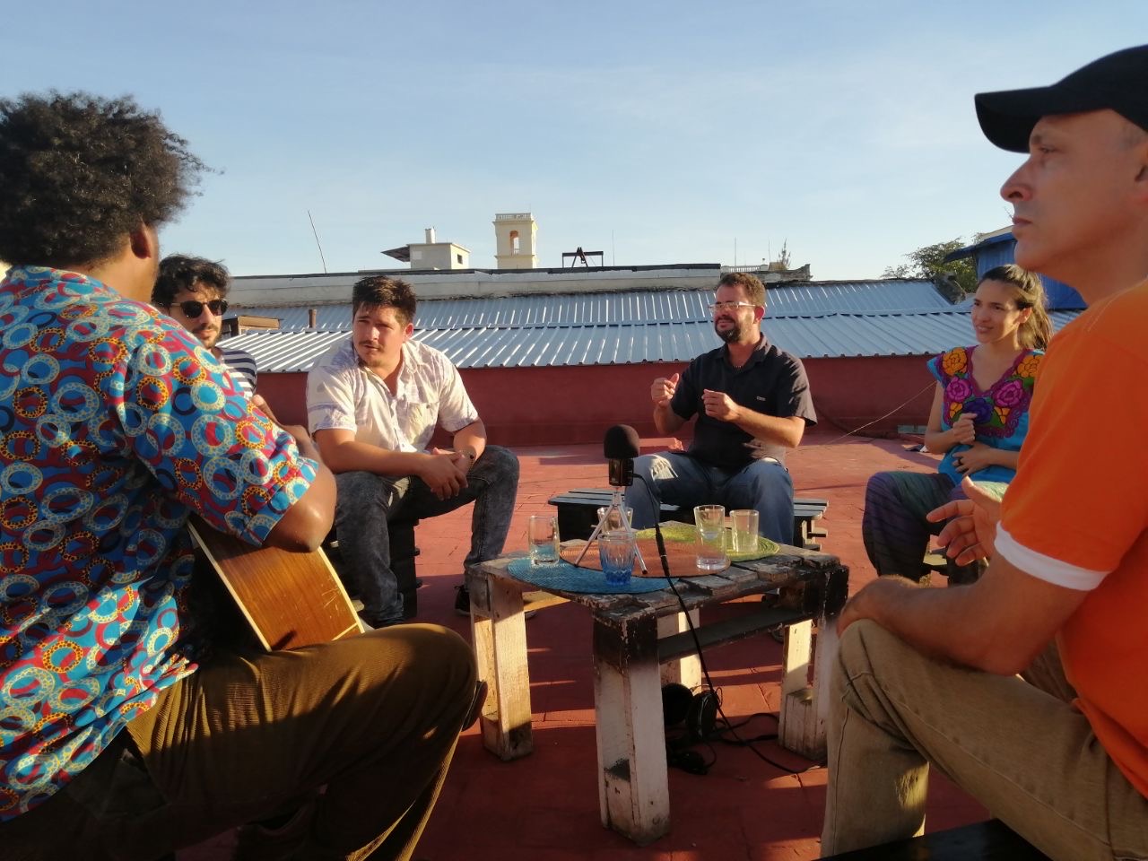 O Centro Cultural La Luna Naranja de Santa Clara, Cuba, inicia seu projeto Remolino