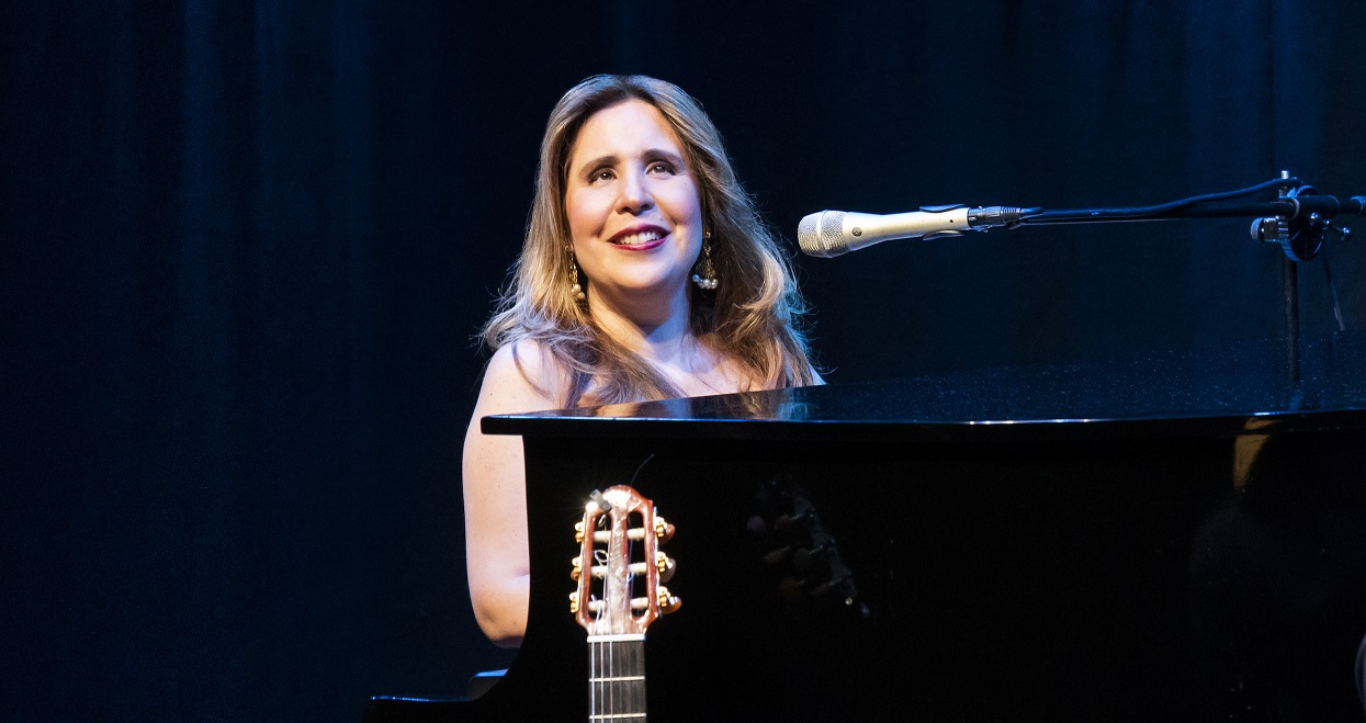 Belén Pasqualini da Argentina e Patricia Vlieg do Panamá iniciam a oficina online “Técnicas e Linguagens de Atuação e Interpretação Musical”