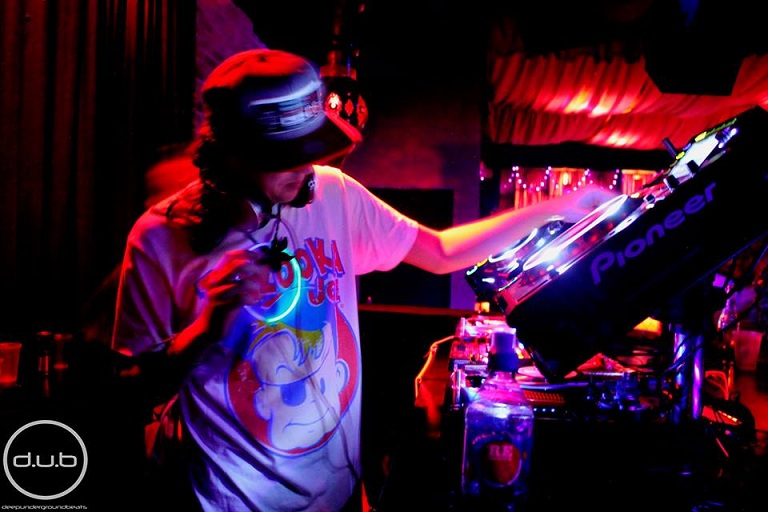 Nochi, el experimental e inquieto músico Costarricense iniciará una larga gira que lo llevará por escenarios de Perú, Chile y Argentina