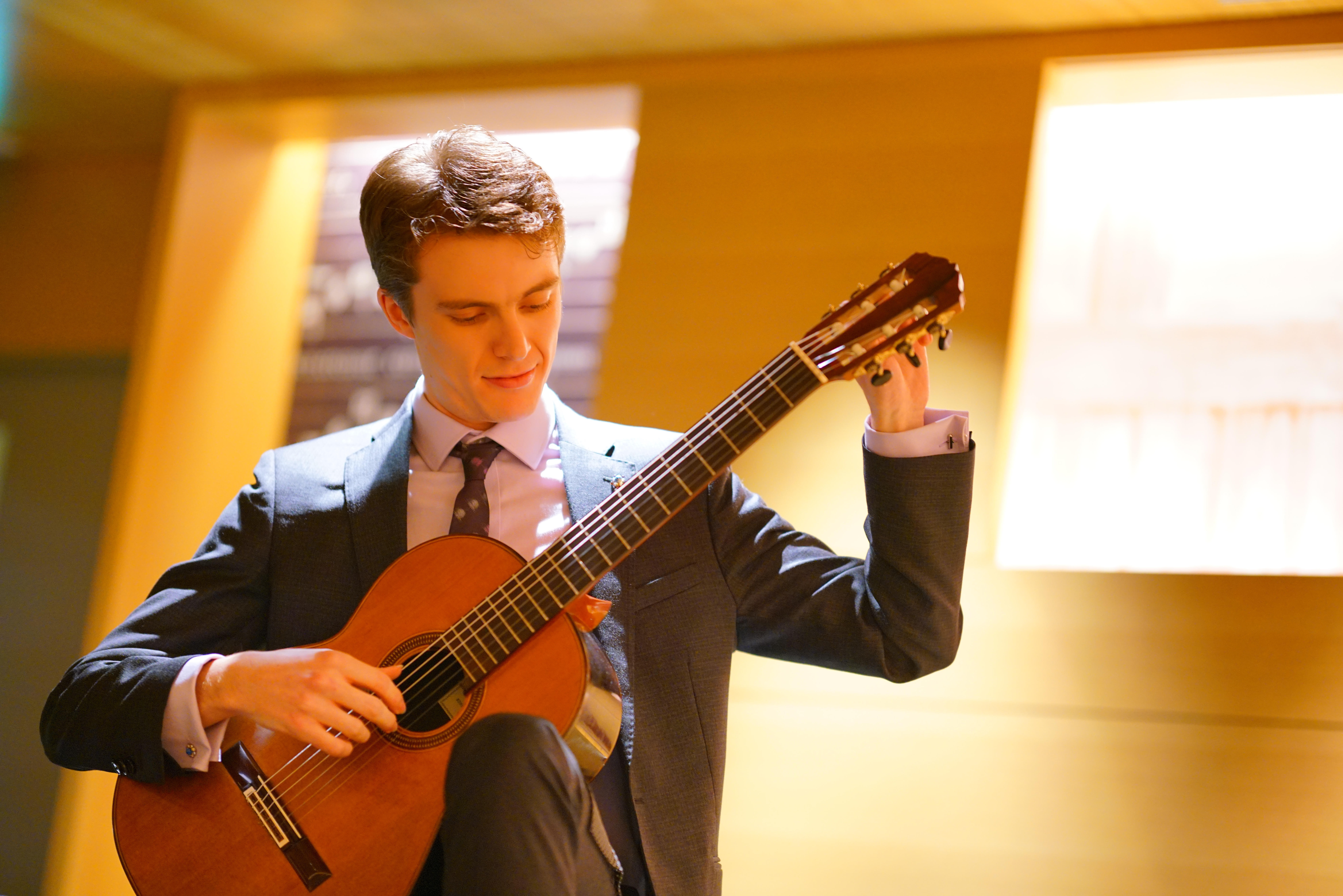 O compositor chileno Maximiliano Soto Mayorga inicia uma residência criativa em Londres com o Dúo Sano – Sowicz