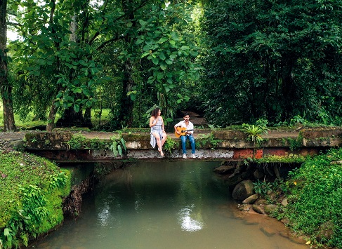 Nathalie Salguero da Costa Rica realiza o lançamento de “Filhas da Música”, um projeto ibero-americano pela equidade de gênero