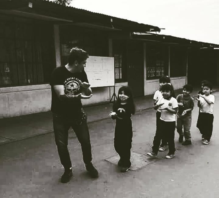 Durante outubro chegam do Chile duas novas edições de Arrullos de Infancia e Jogos Rítmicos da América Latina