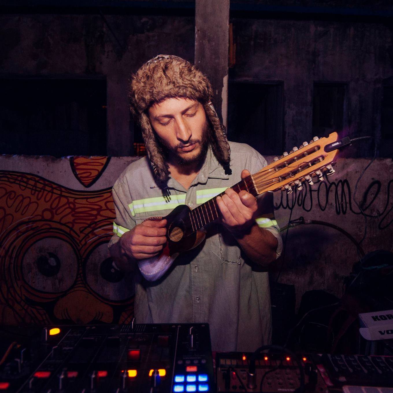 “Sencilla es mi canoa como mis afectos – 8 estudos sobre a chacarera”, é o nome do novo trabalho do músico argentino San Ignacio