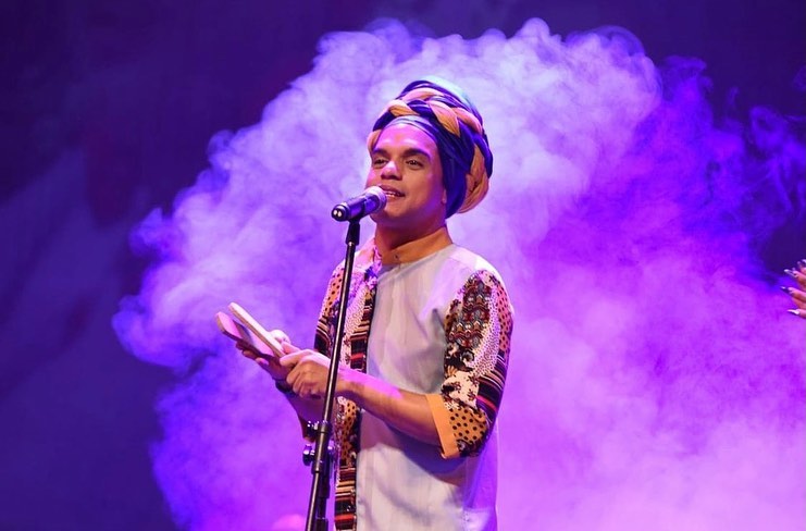 Mathieu Ruz, vencedor pela Colômbia do Prêmio Ibermúsicas de Criação de Canção 2021 presta homenagem ao legado das cantoras de sua terra