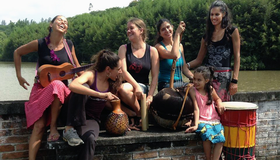 Mamasónikas do México apresenta “Pájaro Canción” em colaboração com Barbatuques do Brasil