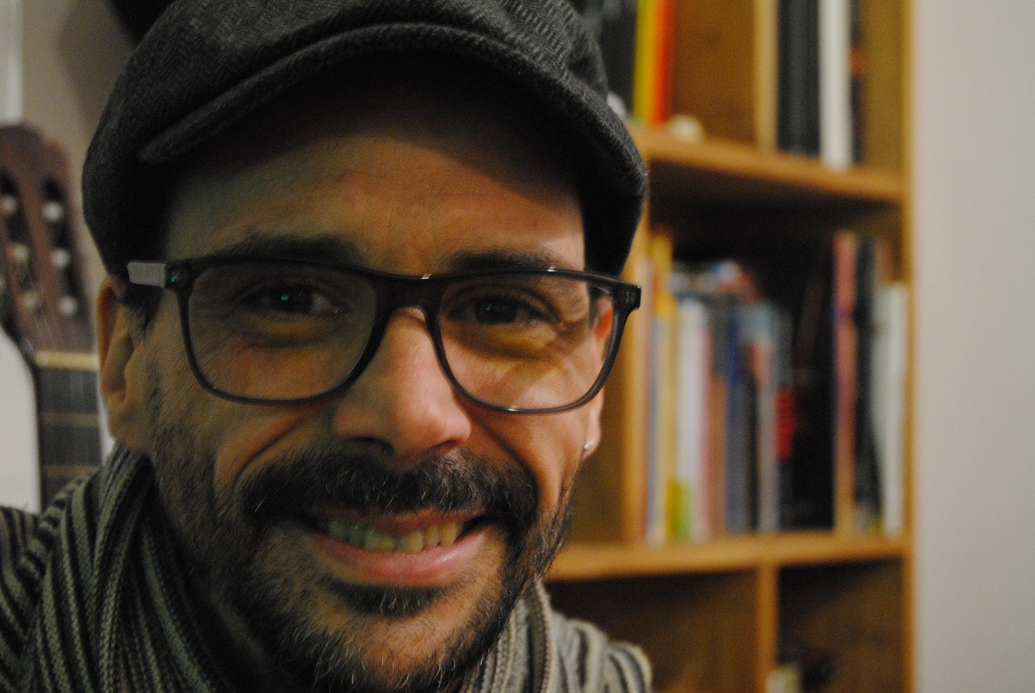 O musicoterapeuta e professor argentino Daniel Gonnet oferecerá seu seminário “O encontro social como promotor de condições para o ensino e aprendizagem da música” na UNAM