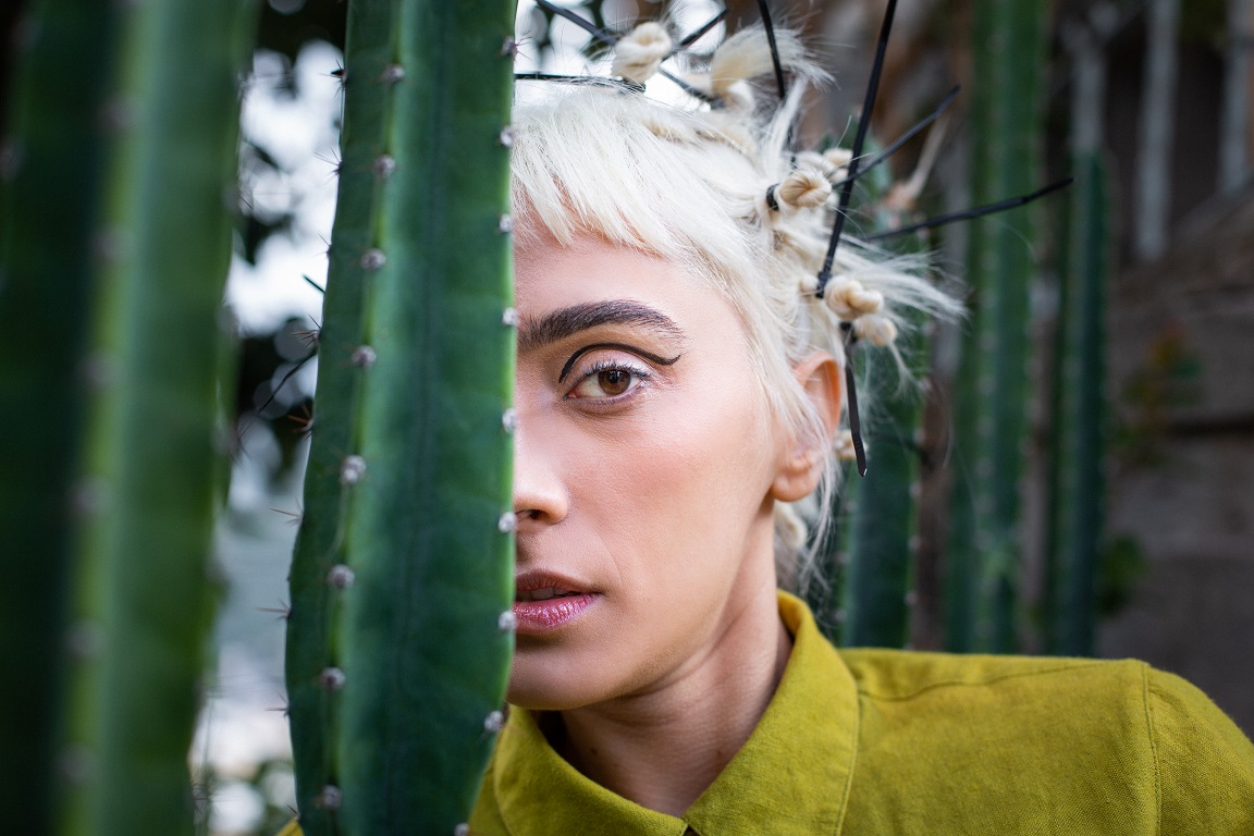 A cantante brasileira Juliana Linhares inicia a sua digressão por palcos em França, Espanha e Portuga