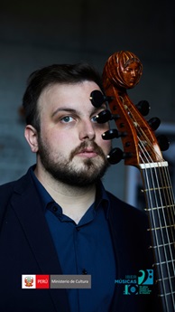 O músico peruano José Miguel Huamani inicia o seu curso de especialização em viola da gamba na Suíça com o maestro Teodoro Bau