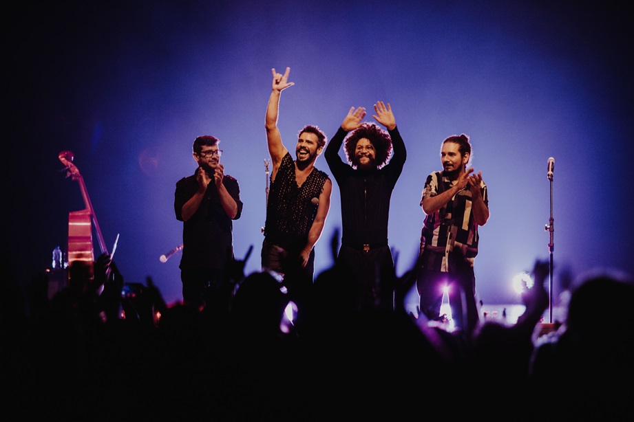 Almério e Martins, do Brasil, continuam sua turnê em Portugal com seu show acústico e autoral