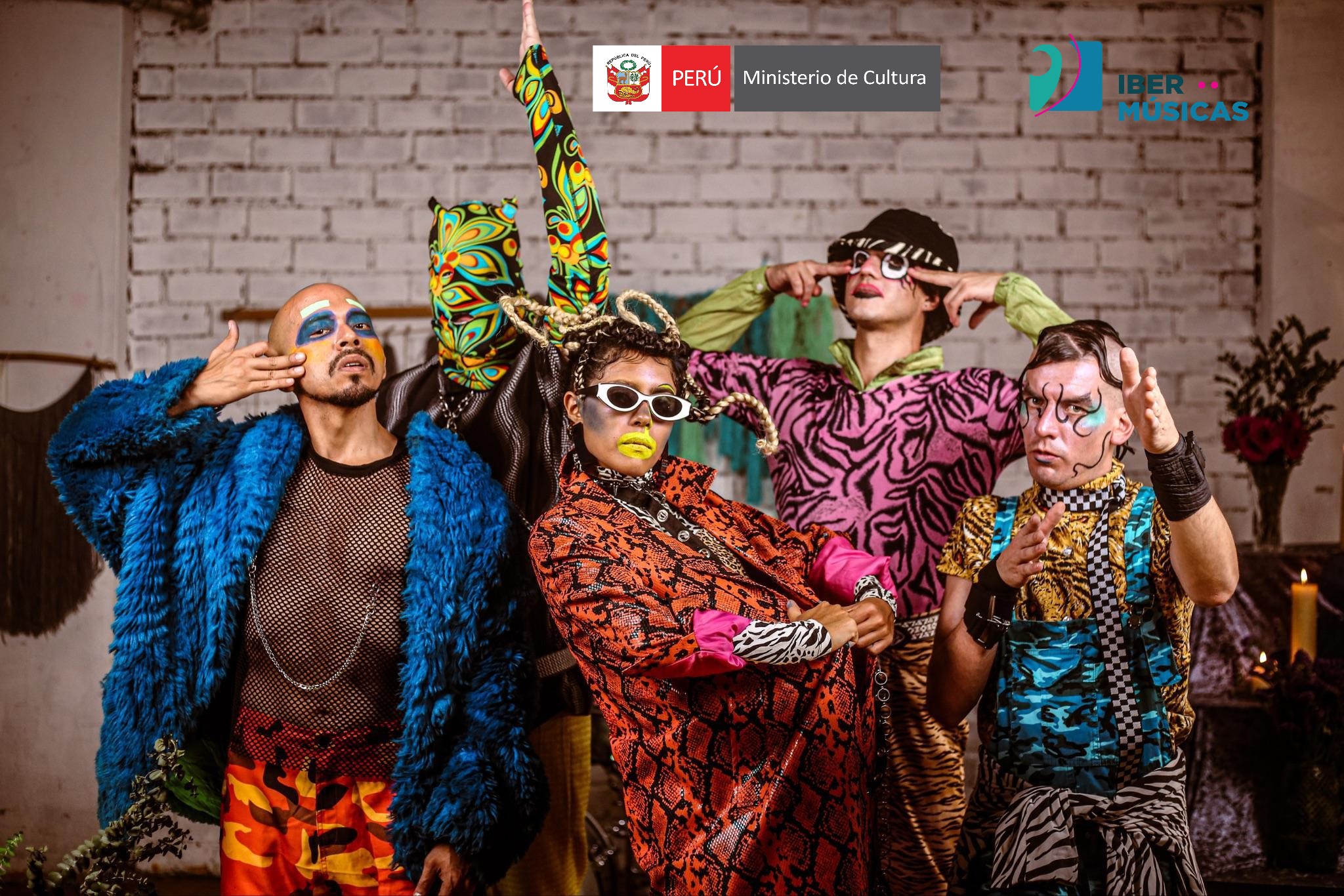 A banda peruana de psicadelia tropical Hit La Rosa vai fazer uma digressão alargada pela Europa