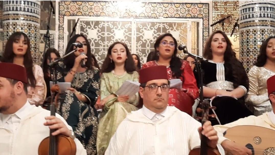 A artista Elisabetta Marcora começa seu estágio de formação em música Andalusí com o Maitre Amin Chaachoo em Tetuão, Marrocos