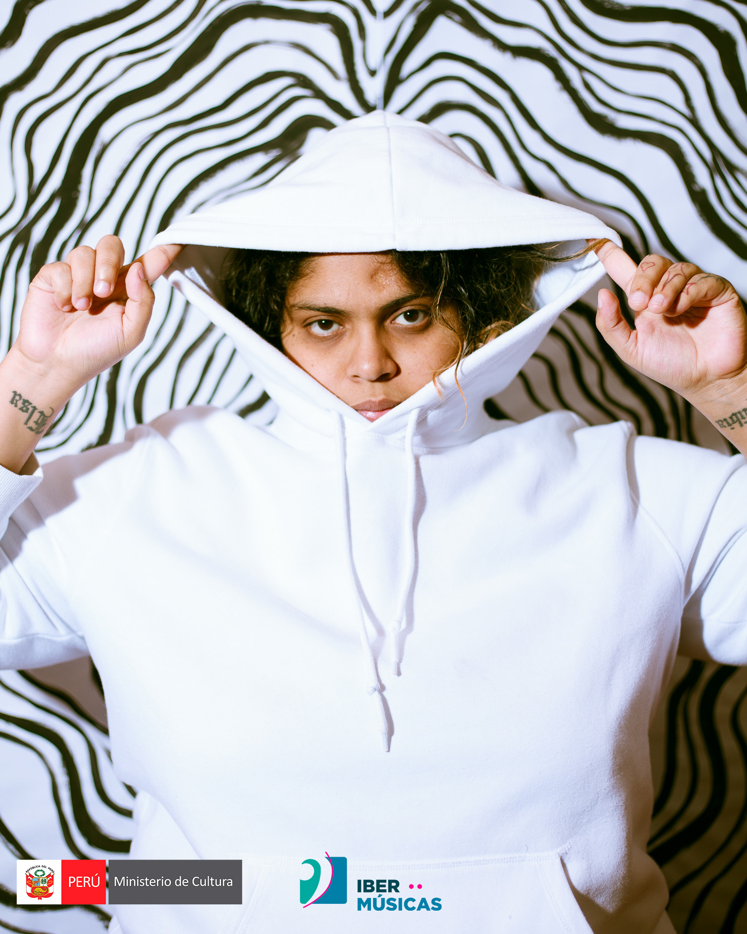 A produtora musical peruana Negra Valencia inicia um Curso Intensivo de Produção Musical na escola Tecson, na Argentina